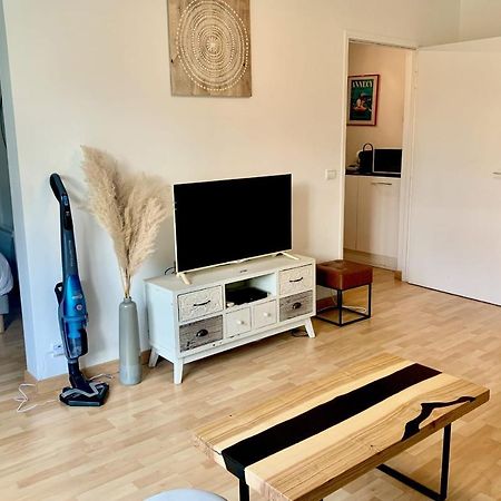 Sully II - Apartment Of 33 Sqm With Parking 400M From Lake Анси Экстерьер фото