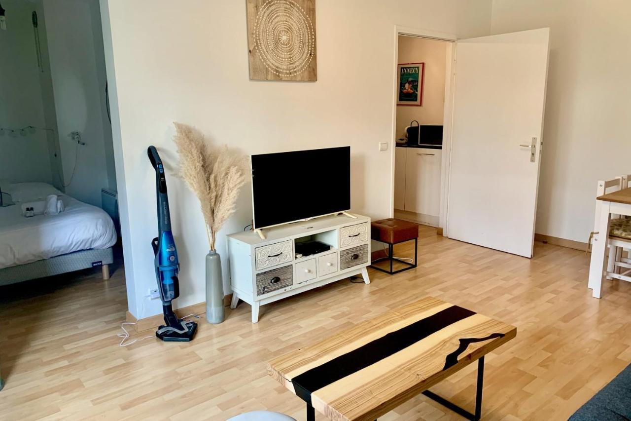Sully II - Apartment Of 33 Sqm With Parking 400M From Lake Анси Экстерьер фото